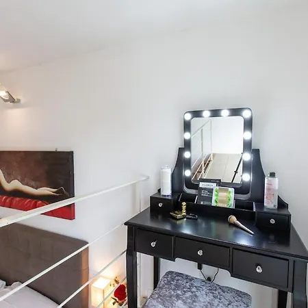 Relax&discover Florence! Cozy In Cure District פירנצה