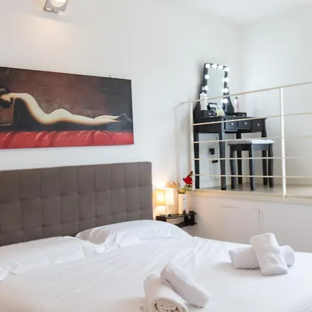 Relax&discover Florence! Cozy In Cure District アパート フィレンツェ